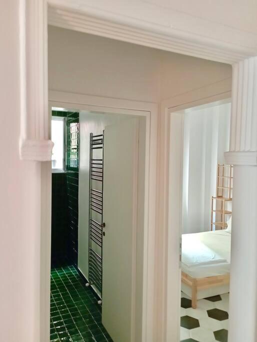 Stylish City Flat Near Promenade Thessaloníki Ngoại thất bức ảnh