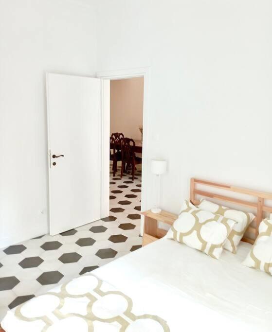 Stylish City Flat Near Promenade Thessaloníki Ngoại thất bức ảnh