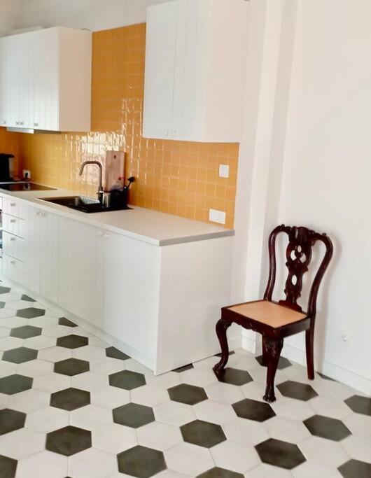 Stylish City Flat Near Promenade Thessaloníki Ngoại thất bức ảnh