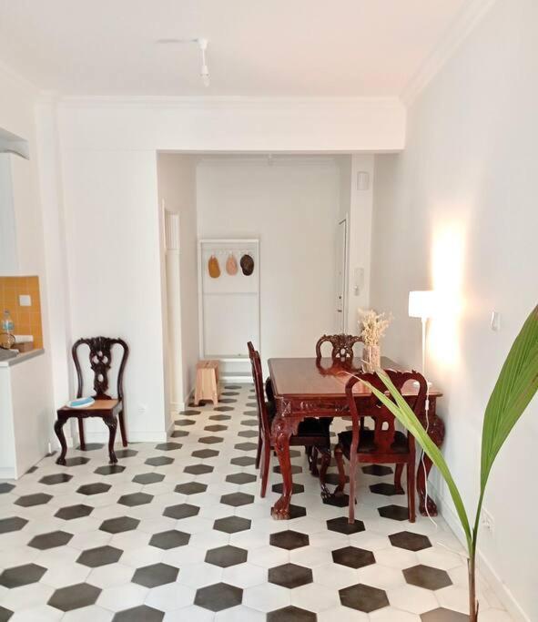 Stylish City Flat Near Promenade Thessaloníki Ngoại thất bức ảnh