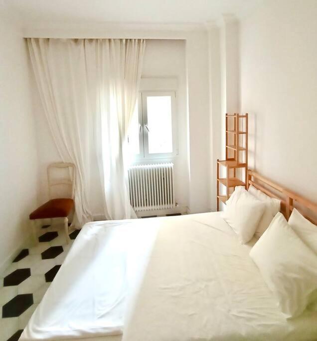 Stylish City Flat Near Promenade Thessaloníki Ngoại thất bức ảnh